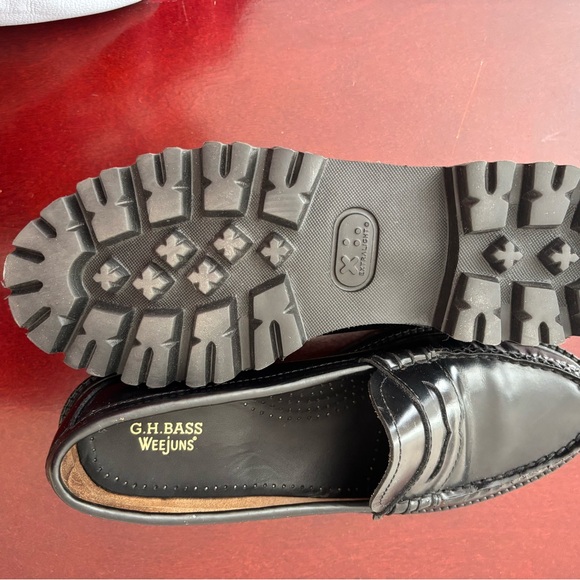 WOMENS WHITNEY SUPER LUG WEEJUNS LOAFER - Picture 8 of 8